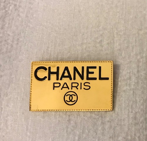 Chanel brooch gold vintage - chanel, brooch.