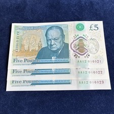 3 x Churchill £5 Banknotes AA12 016021 2/3. Uncirculated First Series. B414