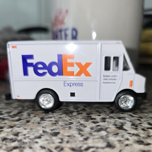 Advantage industries fedex - industries,