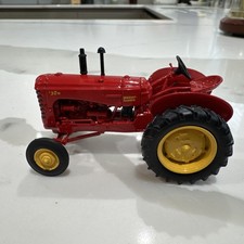 Uh Press 1/43 - Tractor Massey