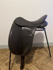Wintec 16.5” Adjustable Cob Dressage Saddle