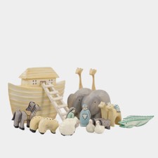 Little Noah's Ark Hand Carved Christening Christmas Birthday Gift Boxed Keepsake
