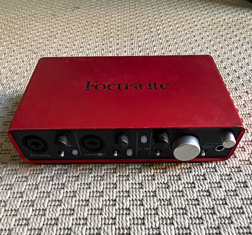 Focusrite scarlett 2i4 1st gen - 1st,