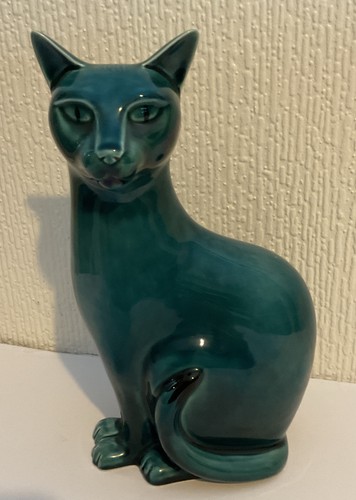 Poole pottery large cat 31cm - large,