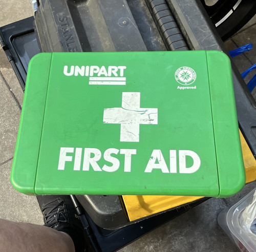Unipart first aid kit gfa - kit, 300