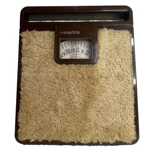 Vintage metro bathroom - metro,