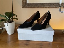 Jigsaw Delia Black Suede Court