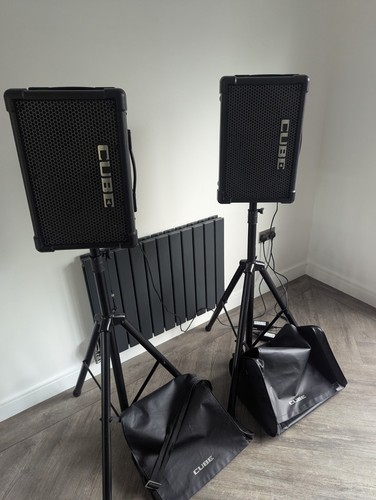 Roland street cube - roland,