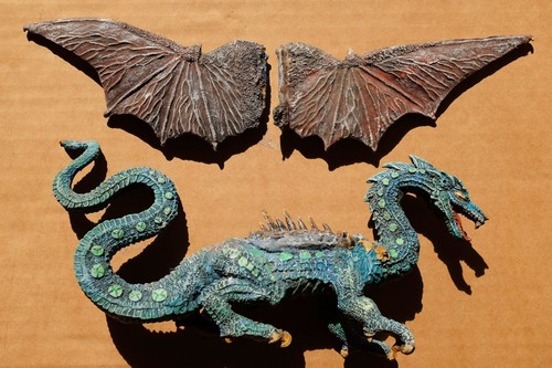 Emperor dragon huge pre - dragon,