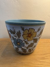 Vintage Flora Gouda, Holland, Flower Pattern Planter Pot Excellent condition