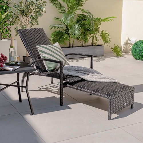 Level adjustable chaise - adjustable,