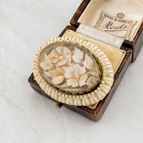 Vintage oval dried flowers - vintage,