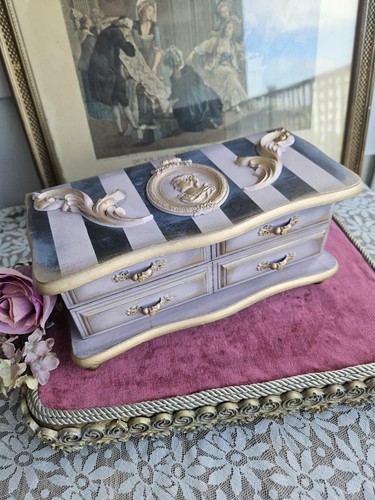 Vintage jewelry box - vintage,