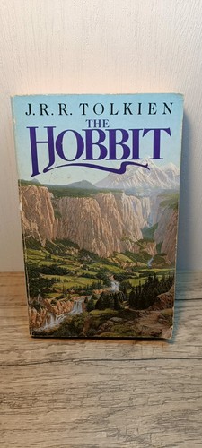 The hobbit tolkien - j.r.r.,