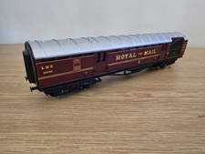 Hornby Royal Mail Coach LMS