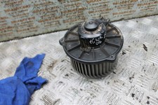 BFD084681 2004 TOYOTA HILUX 2.5 TD FAN BLOWER MOTOR