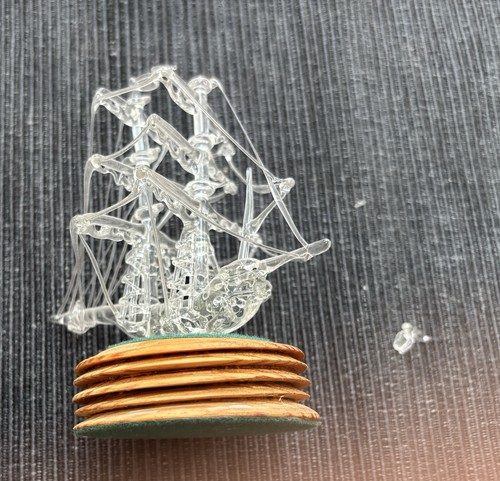 Small glass ship plinth - small,