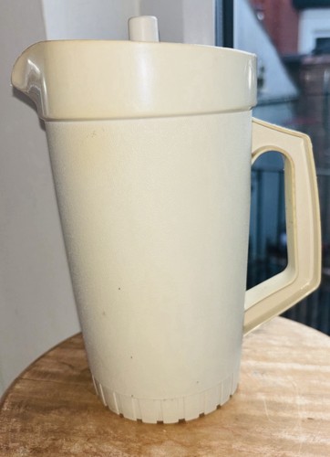 Vintage tupperware jug - tupperware,