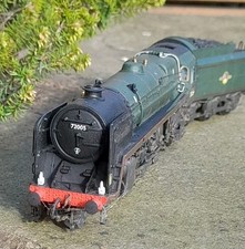 Hornby Clan MacGregor BR Green 72005 Steam Loco + Crew OO Gauge See Details