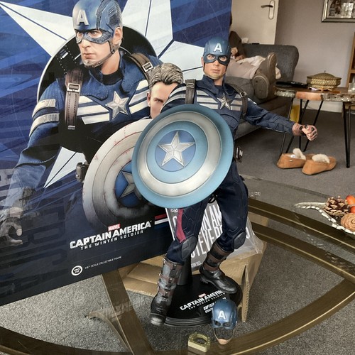 Hot toys captain america - toys,