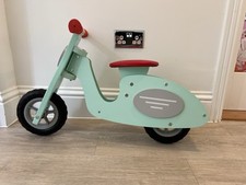 Wooden balance bike bicycle trainer vespa like