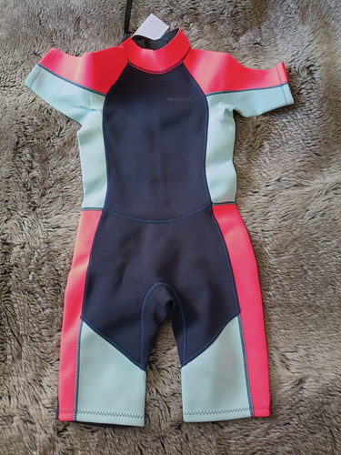 Bnwt mountain warehouse kids - mountain,