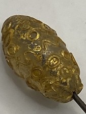 VINTAGE GLASS HAT PIN   (A751)