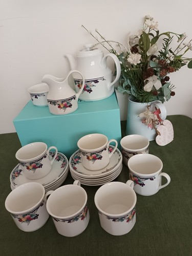 Vintage 1991 royal doulton - vintage,