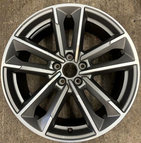 Genuine audi q3 - 19",