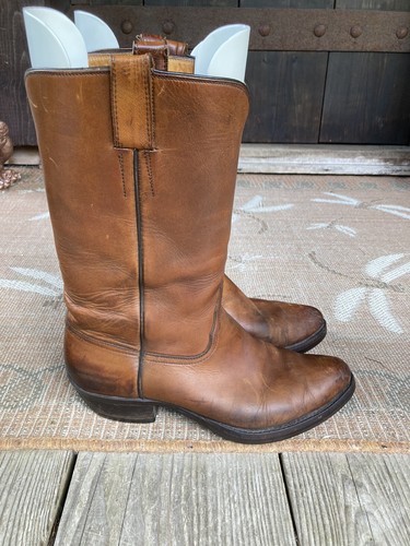 Men laramie cowboy boots - men’s,