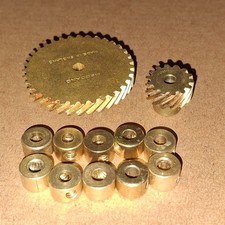 12 X PCS(1 X #211A/211B)SHINY BRASS MECCANO HELICAL GEAR SET & 10 X #59 COLLAR