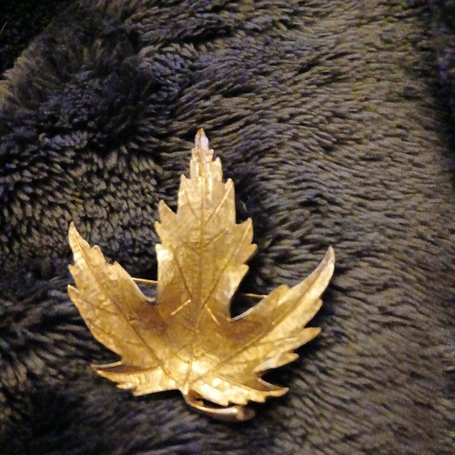 Vintage avon gold - avon, tone