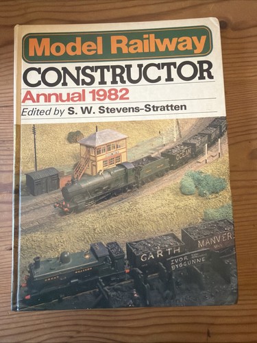 Model railway constructor - model,