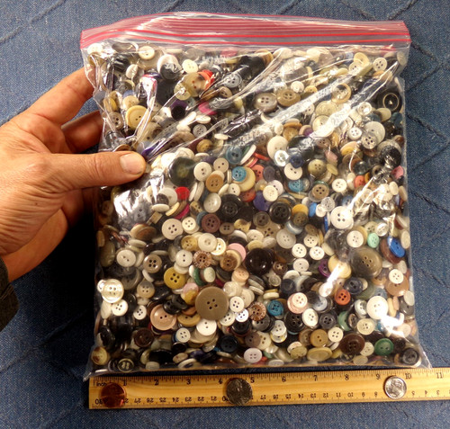 Bulk buttons bag huge - bulk,