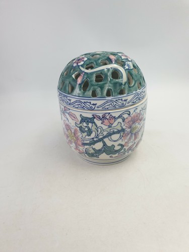 Chinese porcelain pot pourri - porcelain,