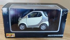 Maisto Smart Coupe 1/33 Scale