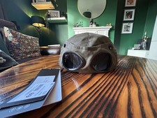 C.P. COMPANY CAP WITH GLASSES