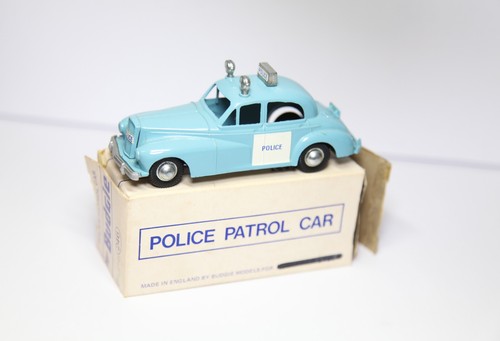 Budgie 246 police car - police,