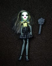 Mattel Monster high Frankie Stein Ghouls Alive Light Up Doll with noises 2012 