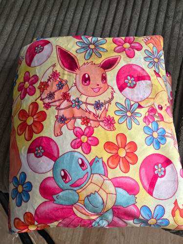 Pokémon showstoppers minky - pokémon,