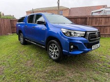 2020 TOYOTA HILUX INVINCIBLE X 2.4 AUTO FULL MAIN DEALER HISTORY BEST COMBO