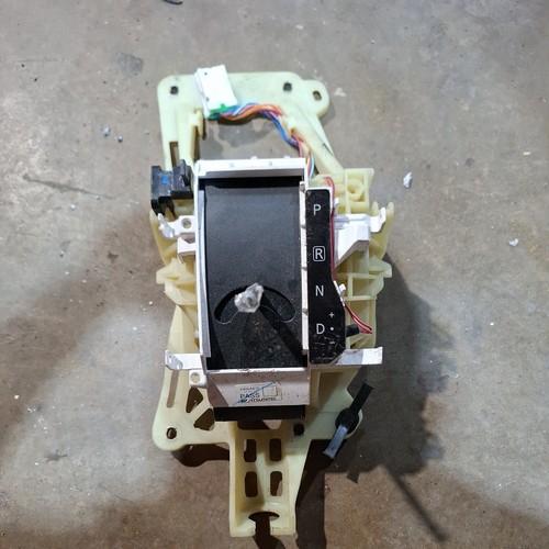 Mitsubishi l200 gearstick - mitsubishi,