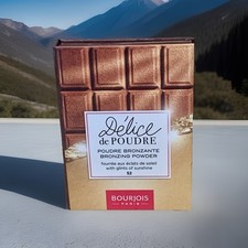 Bourjois Delice De Poudre Bronzing Powder Book Number 52 Sealed *New*