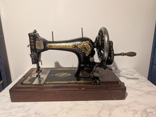 Antique Singer 27K Manual Hand-Crank Sewing Machine in Coffin Case - 1906