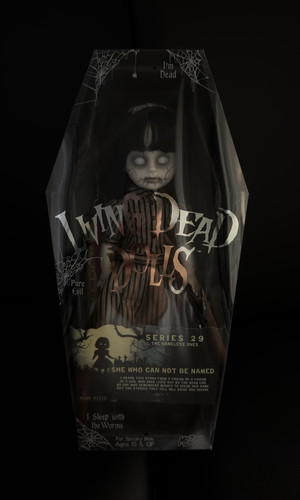 Mezco living dead dolls - living,