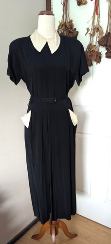 Vintage 1940s black crepe - 1940s,