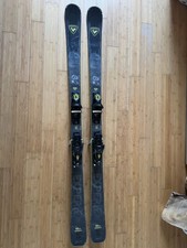 2025 Rossignol Experience 82 Basalt Men’s Skis 176cm Length with Look SPX12s
