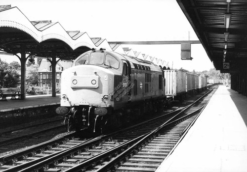 Ipswich train station - train,