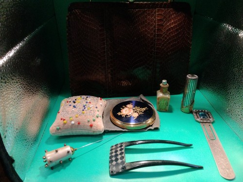 Mixed lot vanity items - vanity,