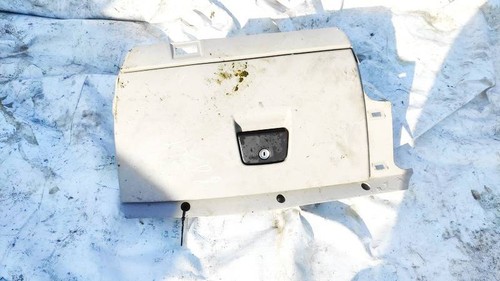 Volvo v50 2005 - volvo, glove